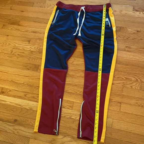 NWT Seven Souls 7S men’s tri-colored joggers, polyester, zippered pockets - Picture 6 of 11